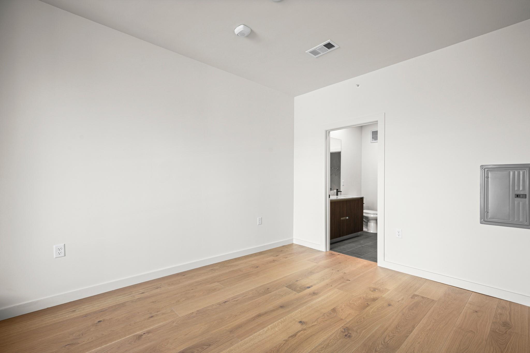 2209 S 1st St # 318, Austin, TX 78704