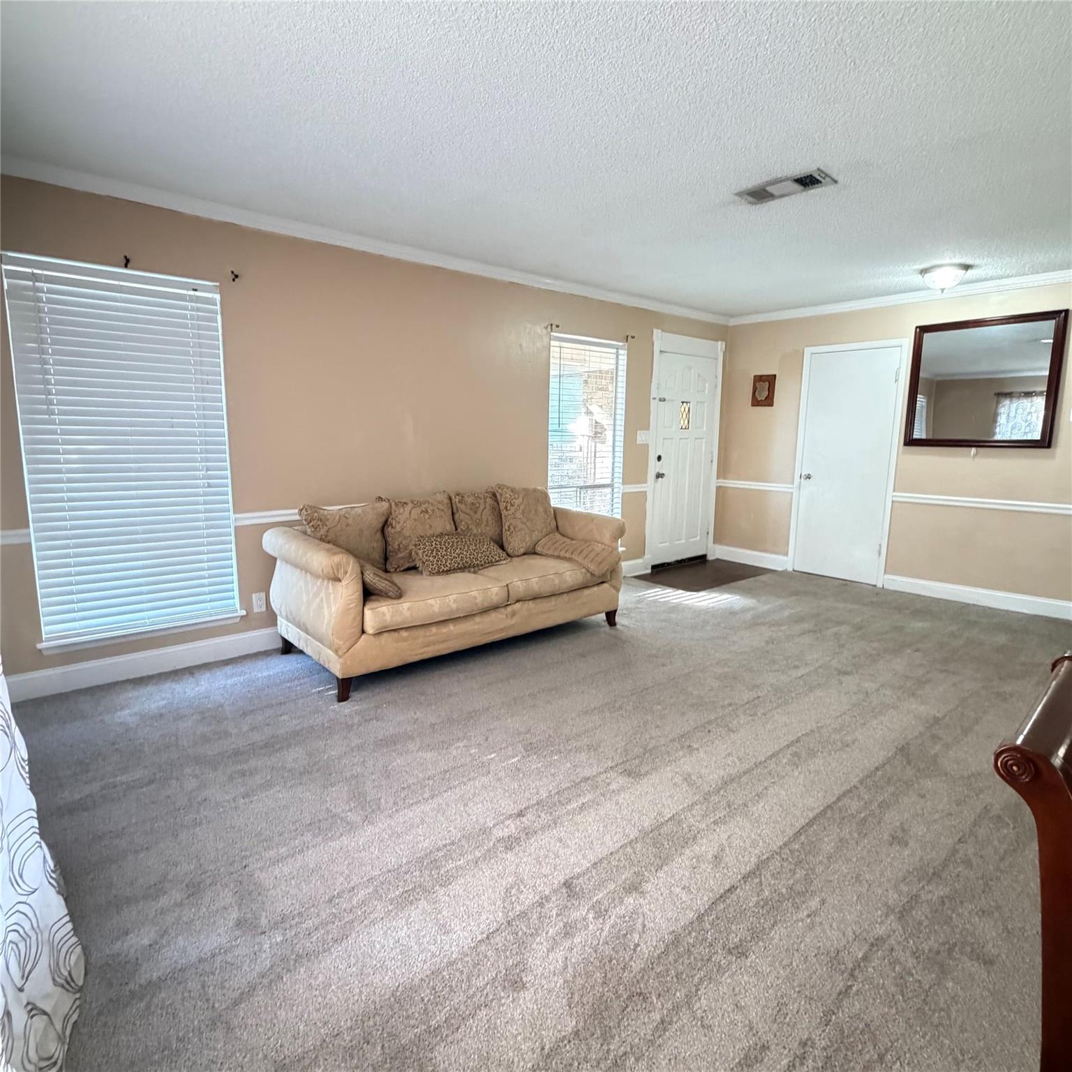 2206 N Murray Ave, Rockdale, TX 76567