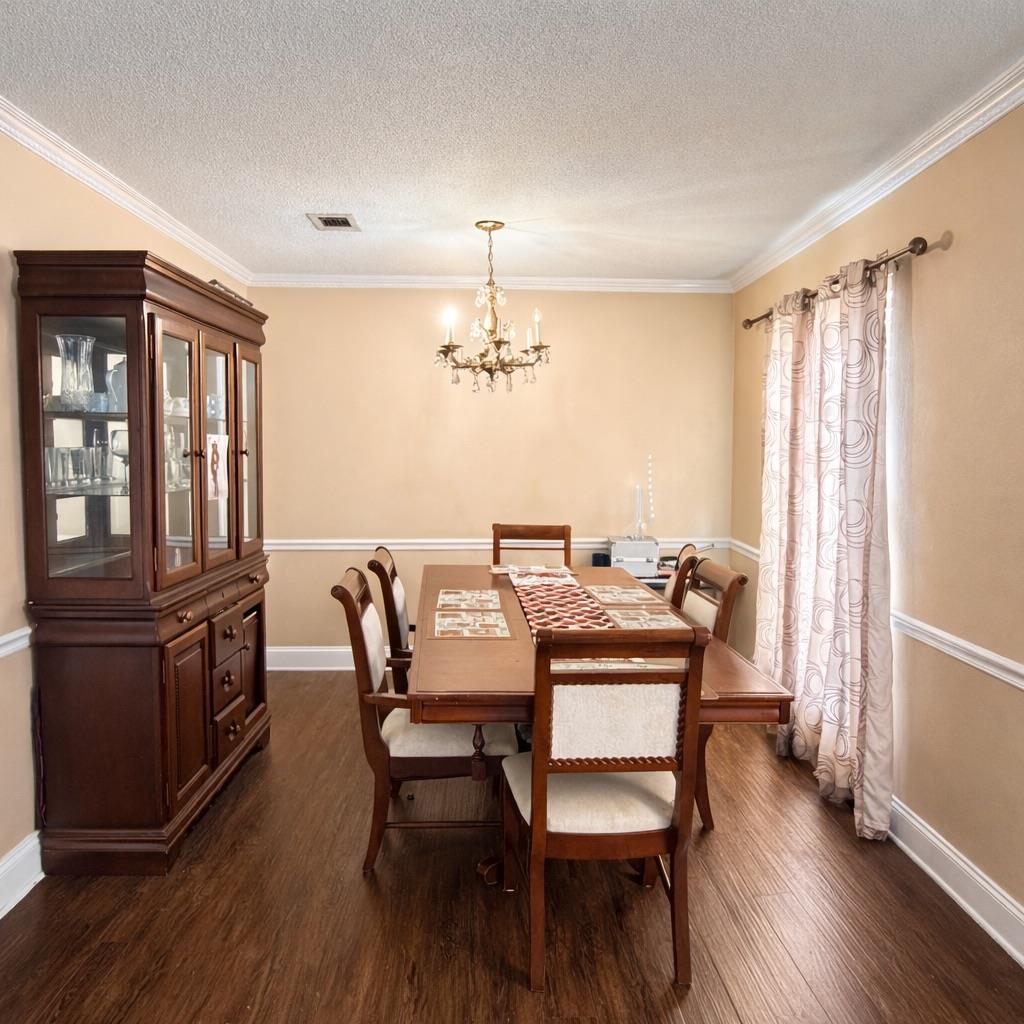 2206 N Murray Ave, Rockdale, TX 76567