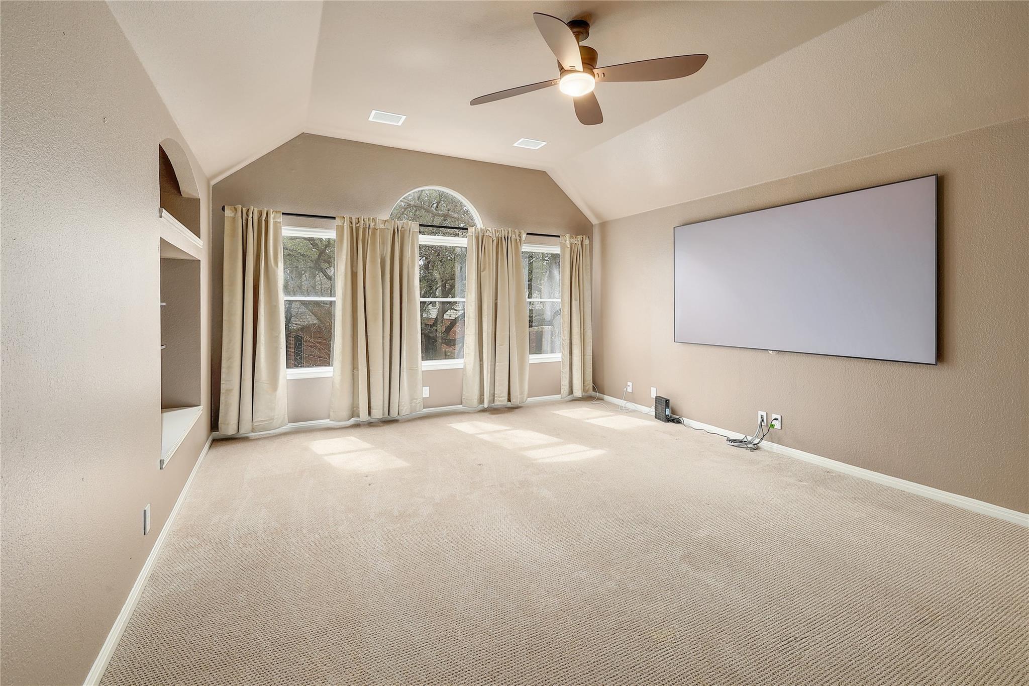 8216 Fern Bluff Ave, Round Rock, TX 78681