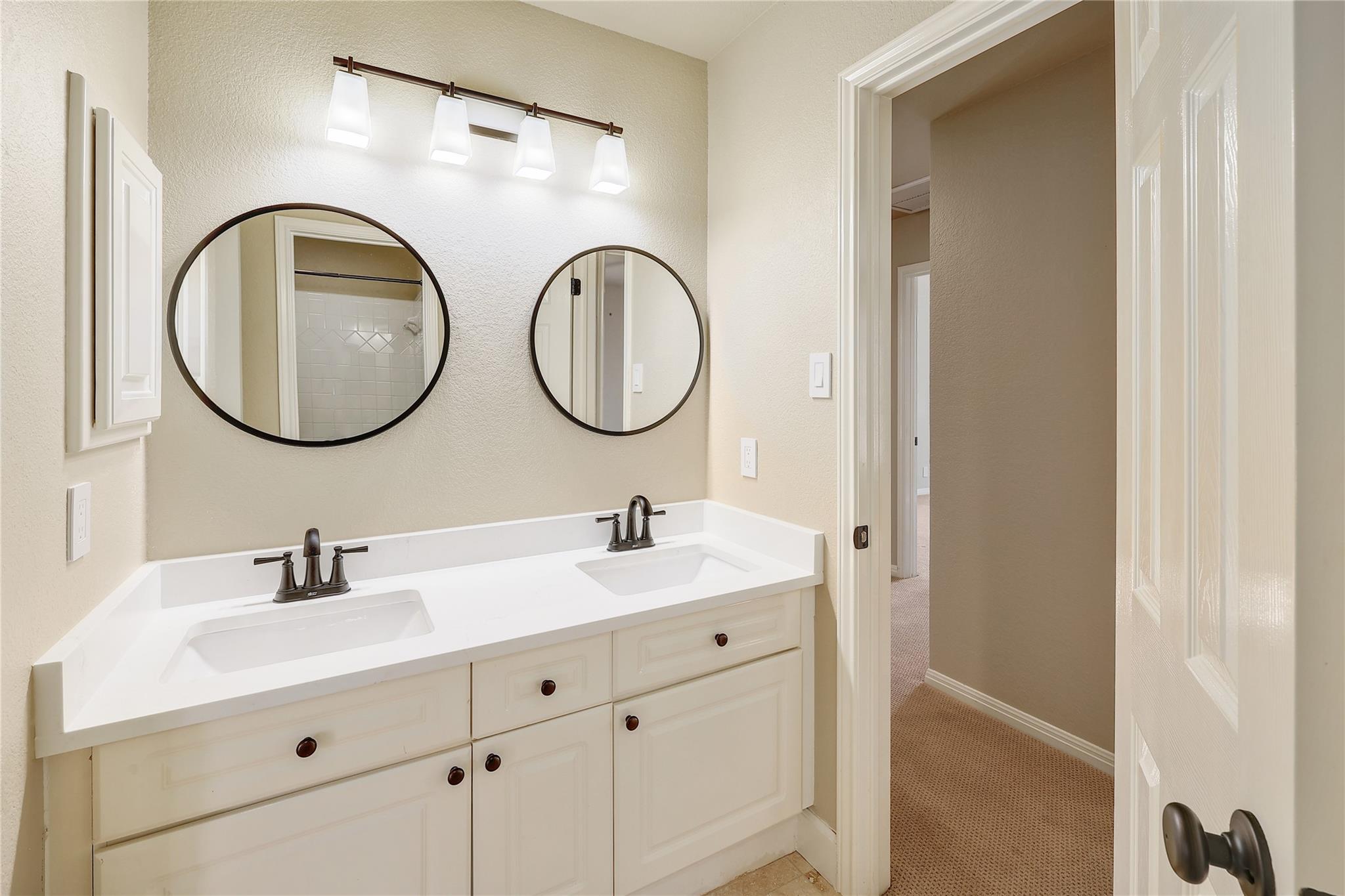 8216 Fern Bluff Ave, Round Rock, TX 78681