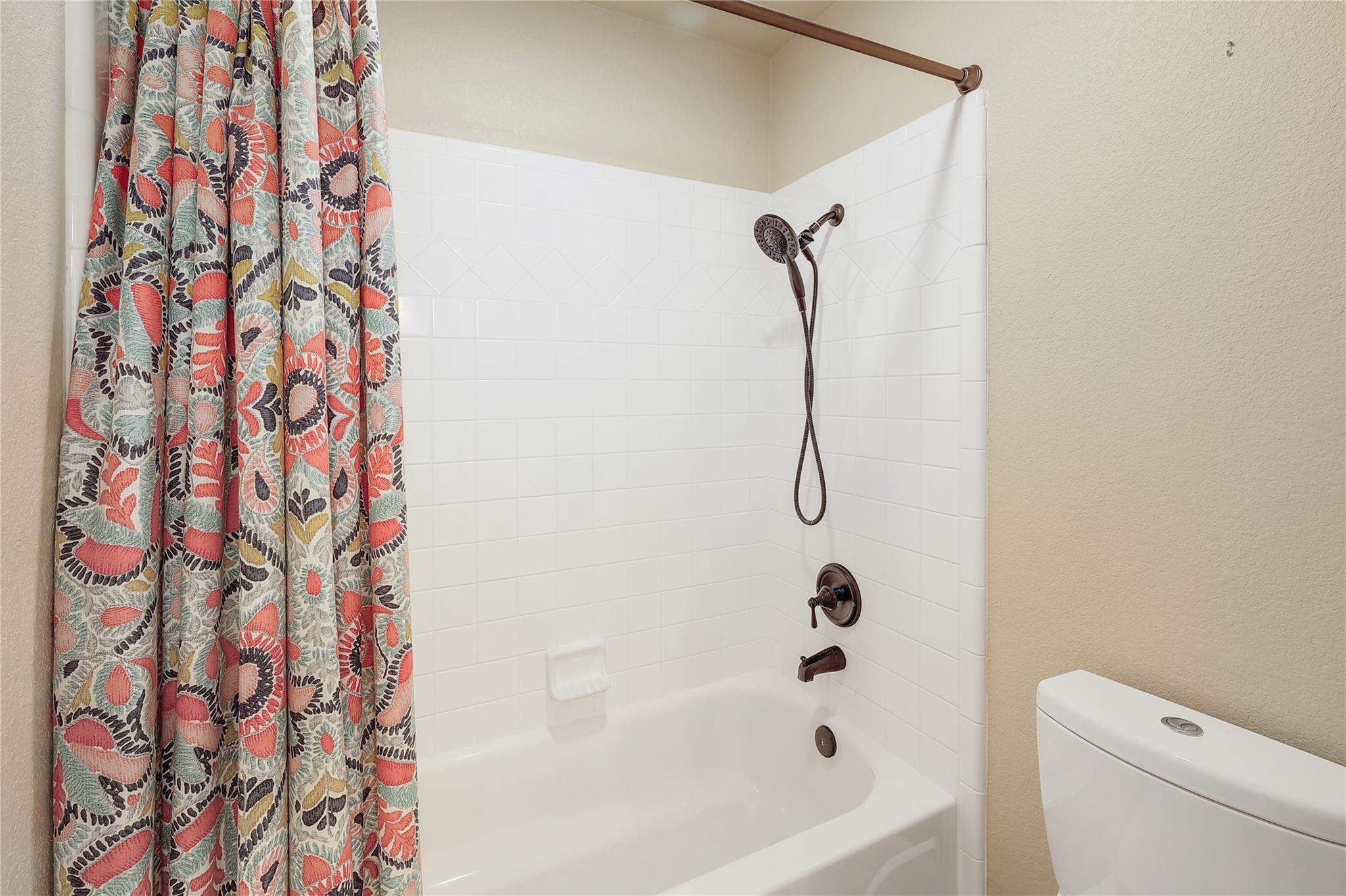 8216 Fern Bluff Ave, Round Rock, TX 78681