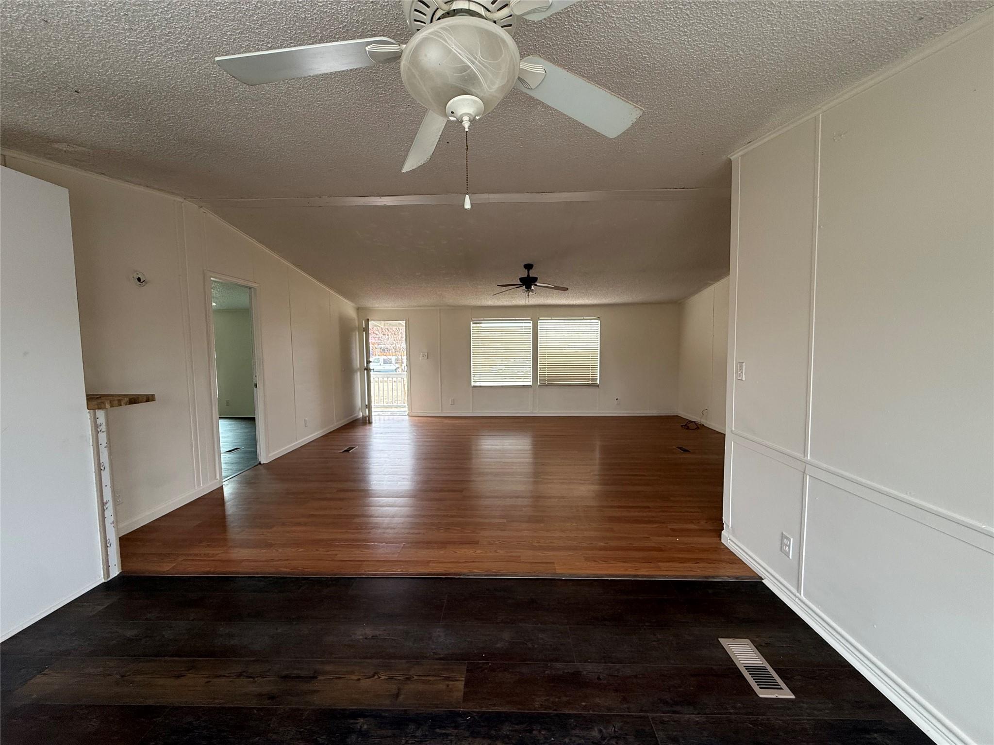 109 Cross Meadow Cv, Hutto, TX 78634