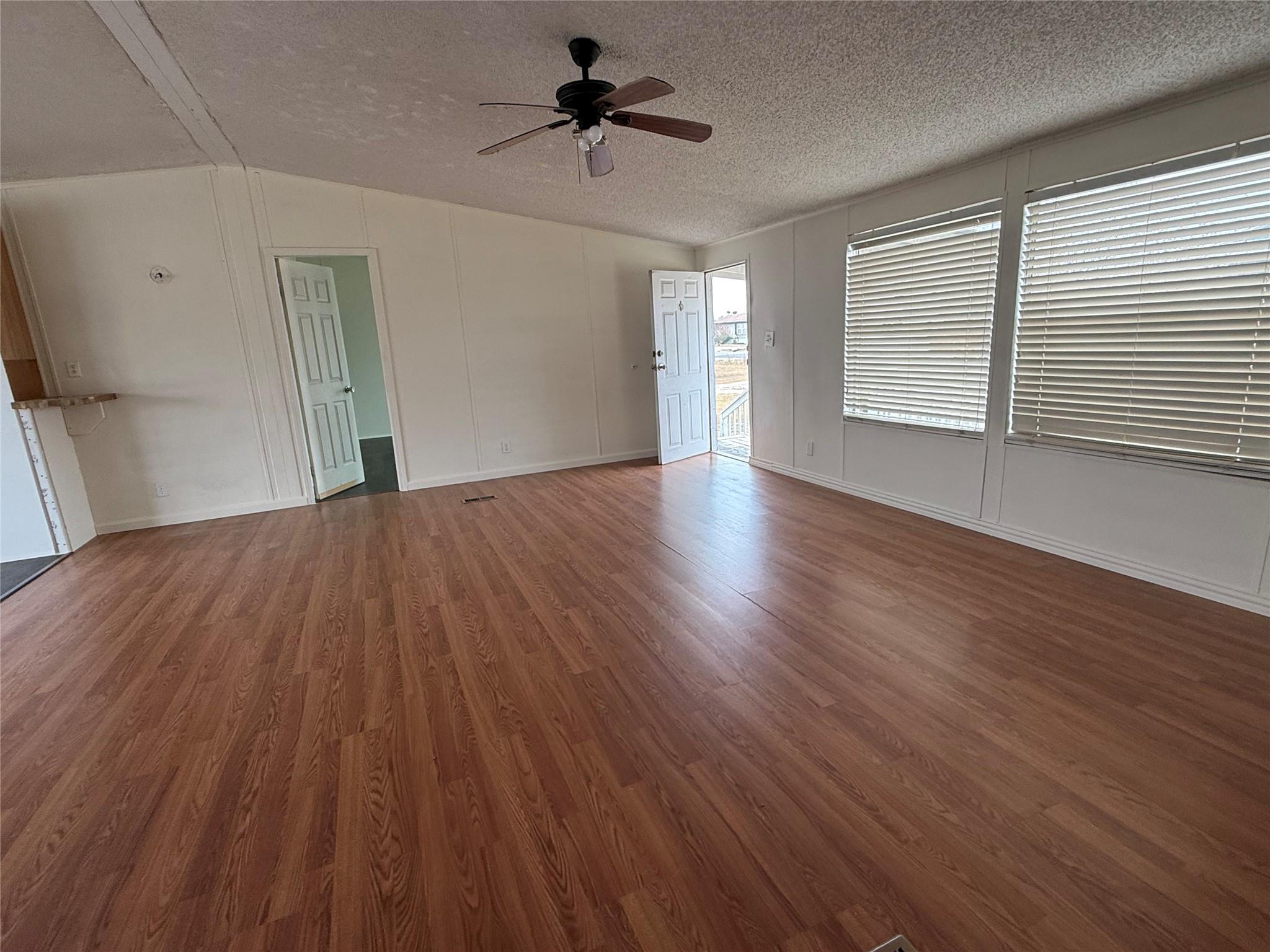 109 Cross Meadow Cv, Hutto, TX 78634