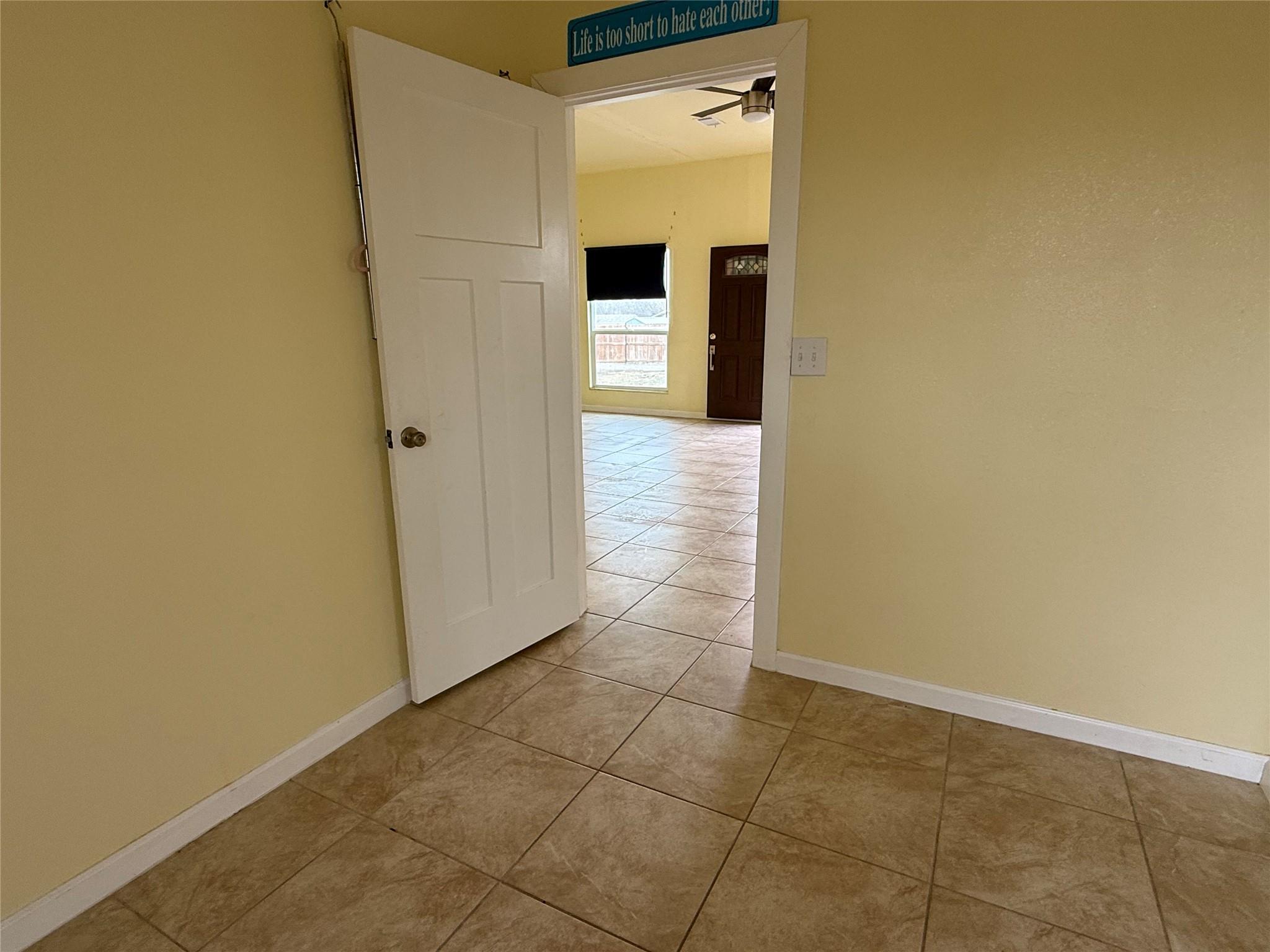 109 Cross Meadow Cv, Hutto, TX 78634