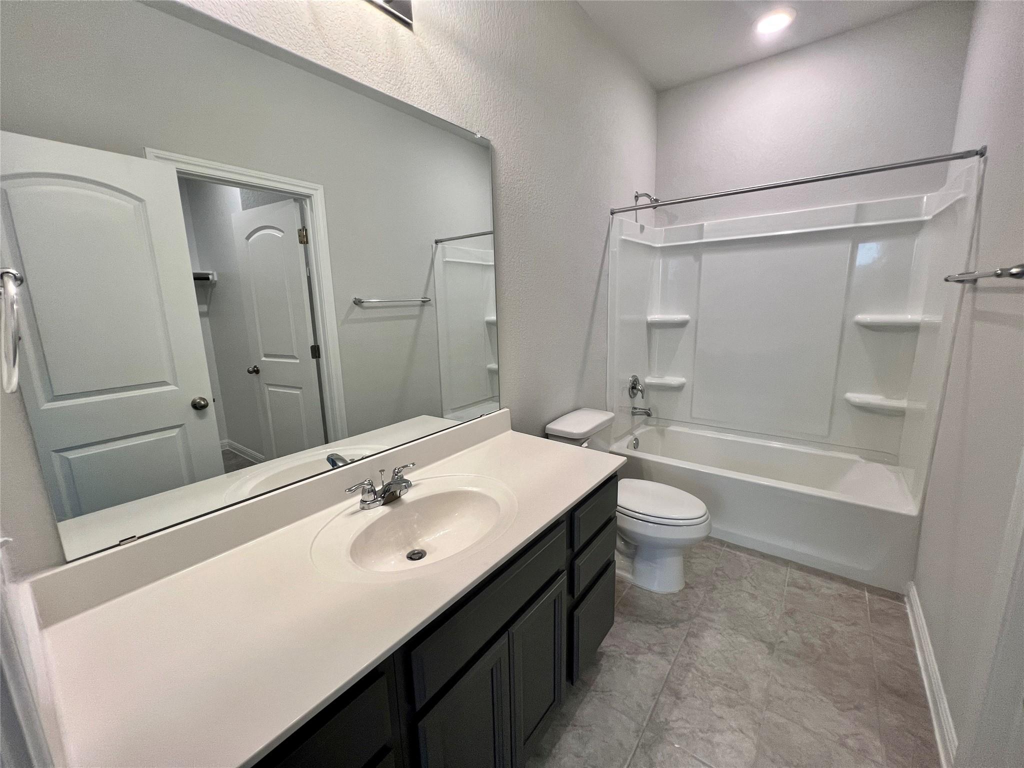 2421 Danbury Ln, Leander, TX 78641