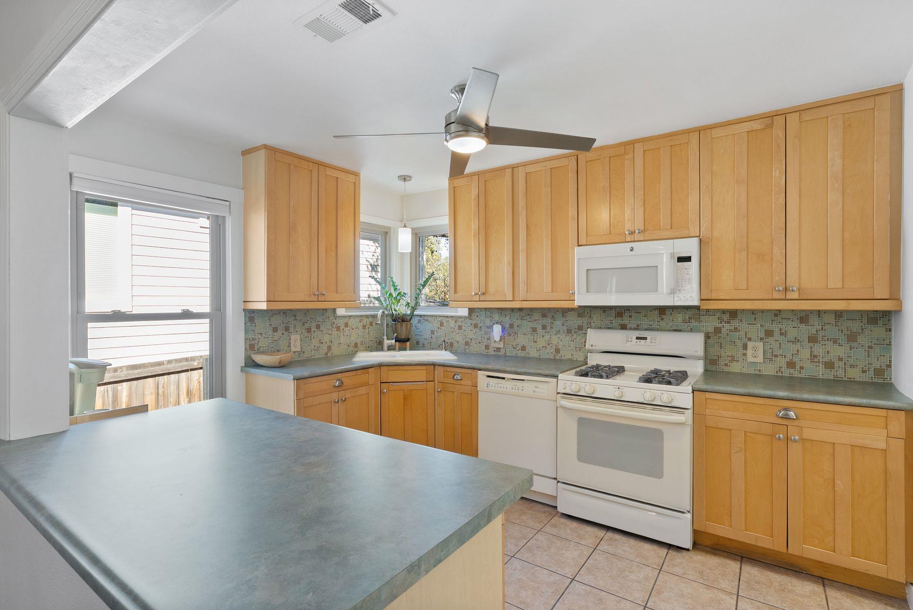 1106 Mission Rdg # A, Austin, TX 78704