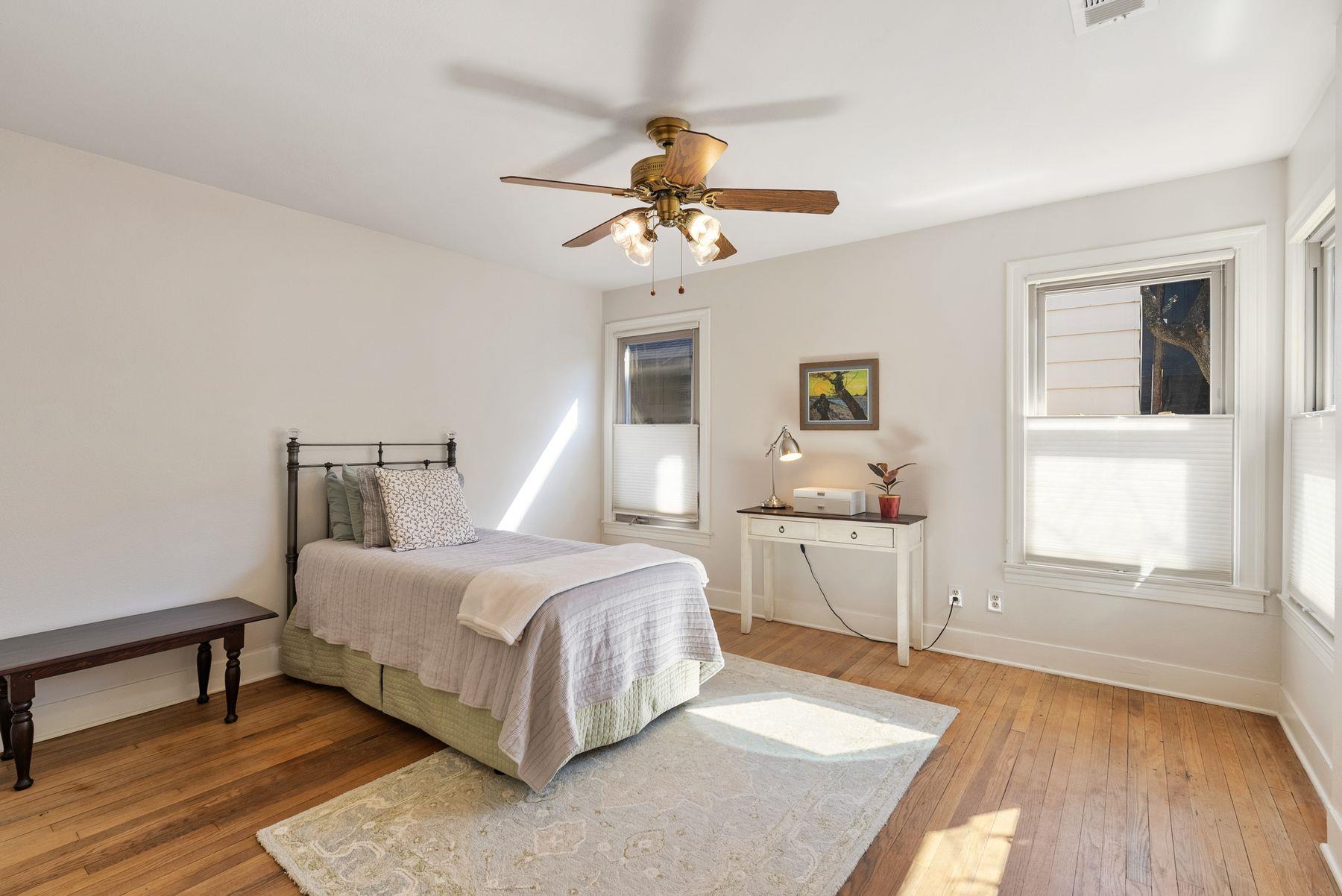 1106 Mission Rdg # A, Austin, TX 78704