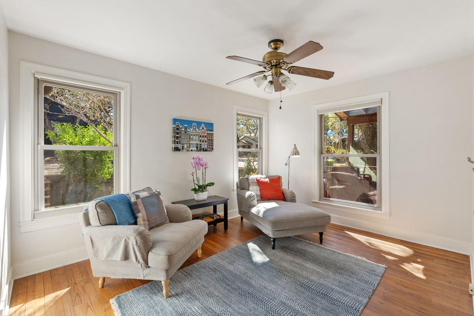 1106 Mission Rdg # A, Austin, TX 78704