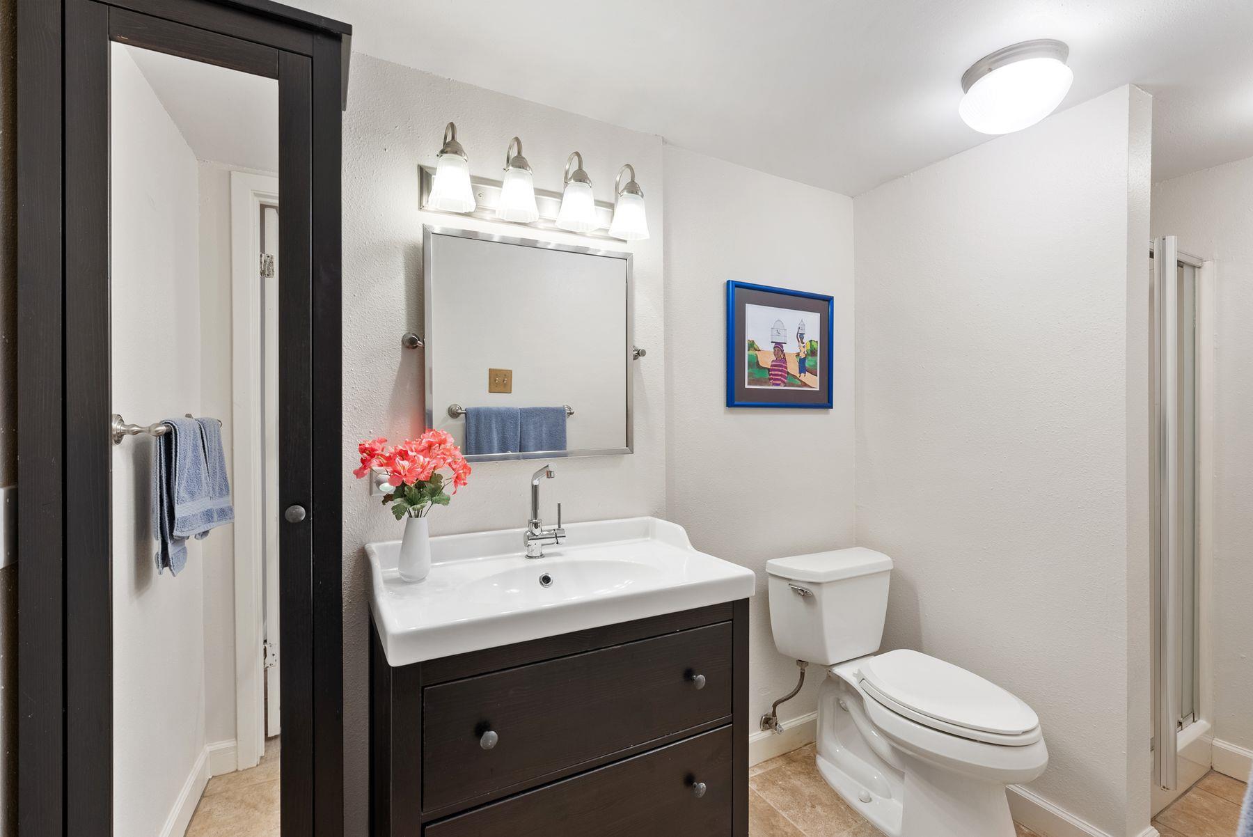 1106 Mission Rdg # A, Austin, TX 78704