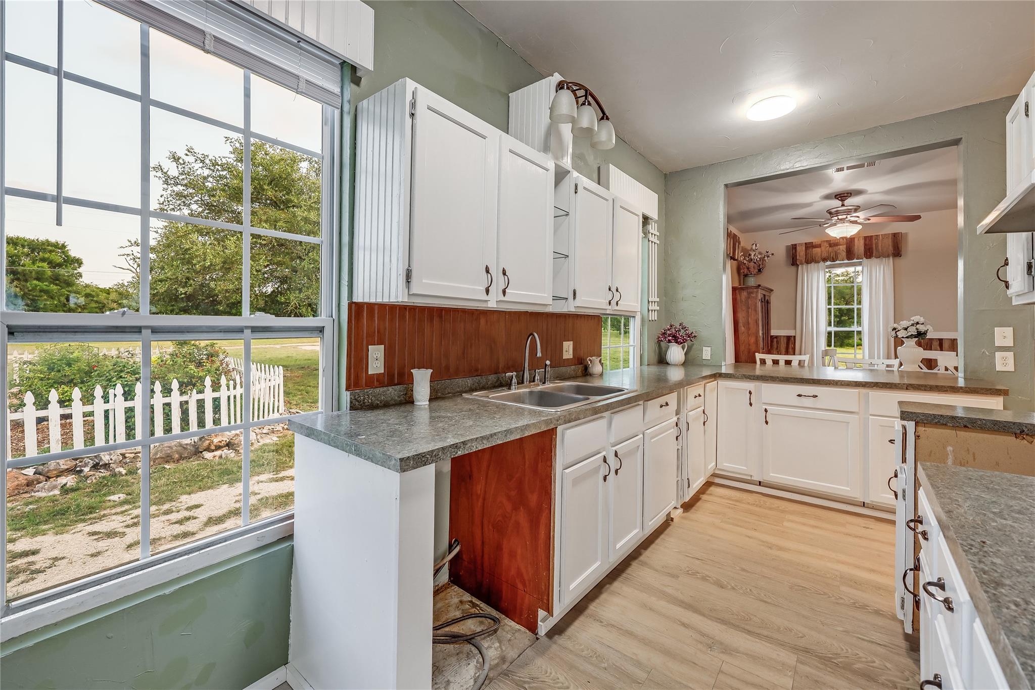 13471 Cedar Valley Rd, Salado, TX 76571