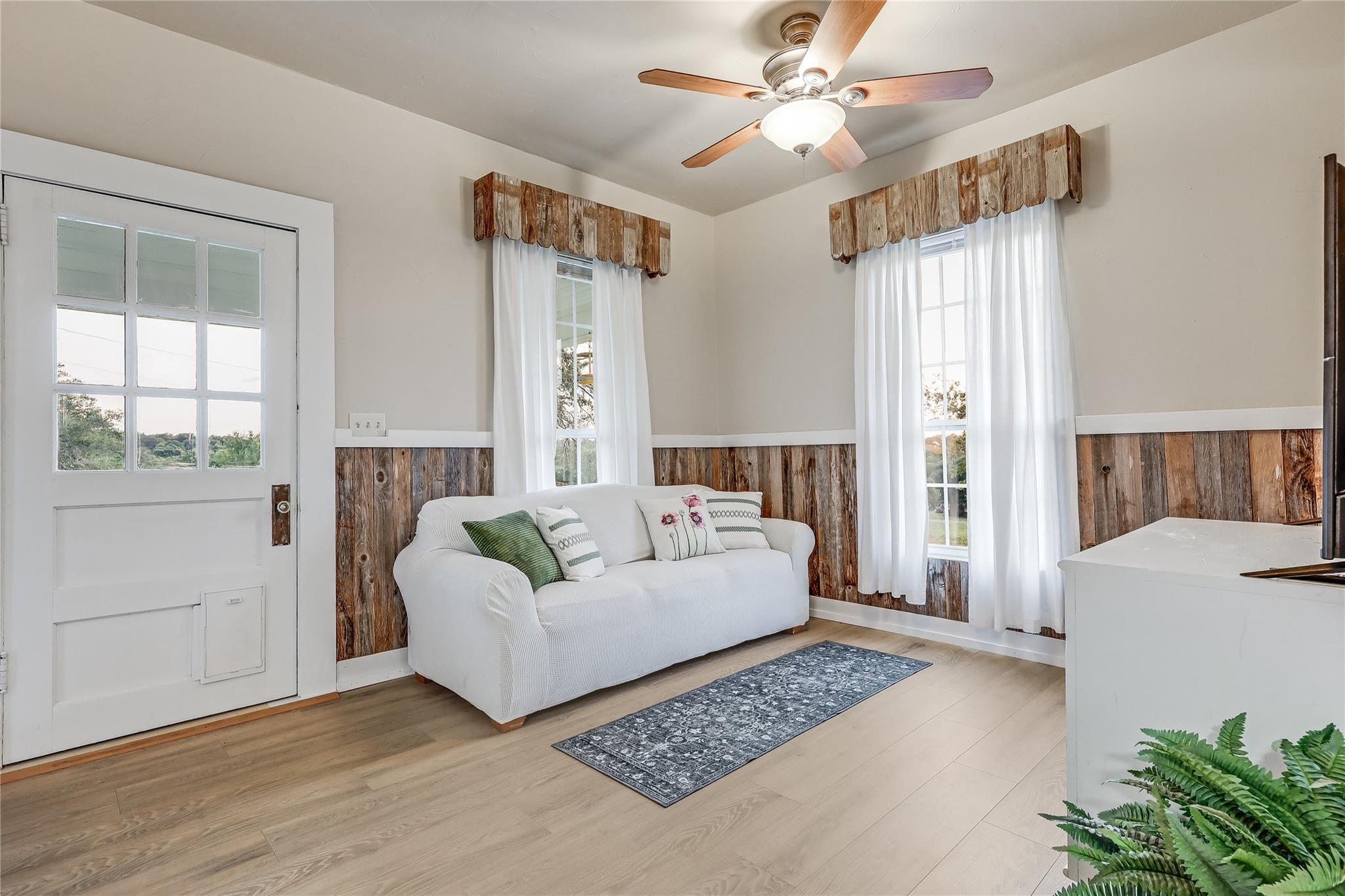 13471 Cedar Valley Rd, Salado, TX 76571