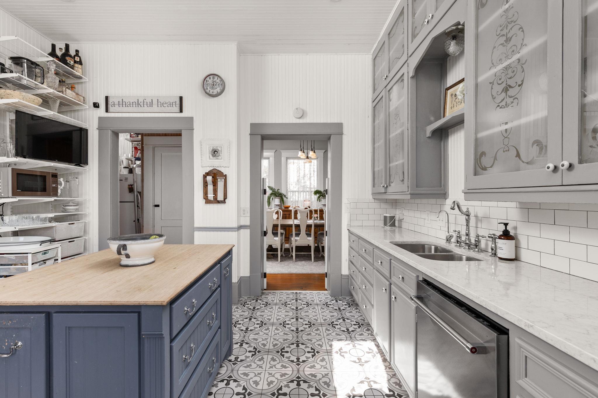 201 Ramona St, Smithville, TX 78957