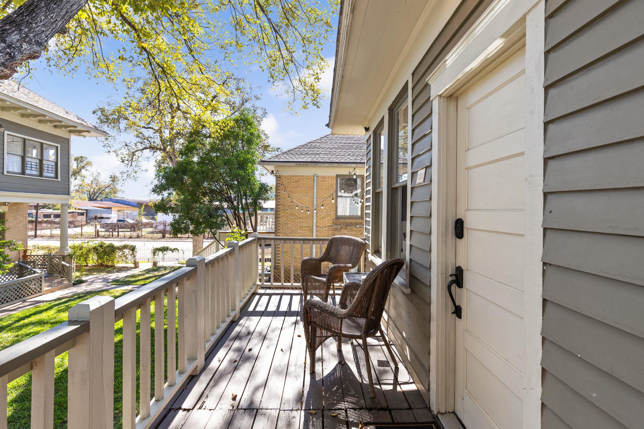 201 Ramona St, Smithville, TX 78957