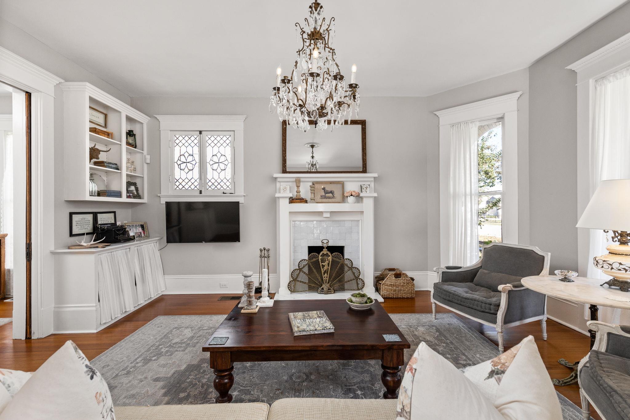 201 Ramona St, Smithville, TX 78957