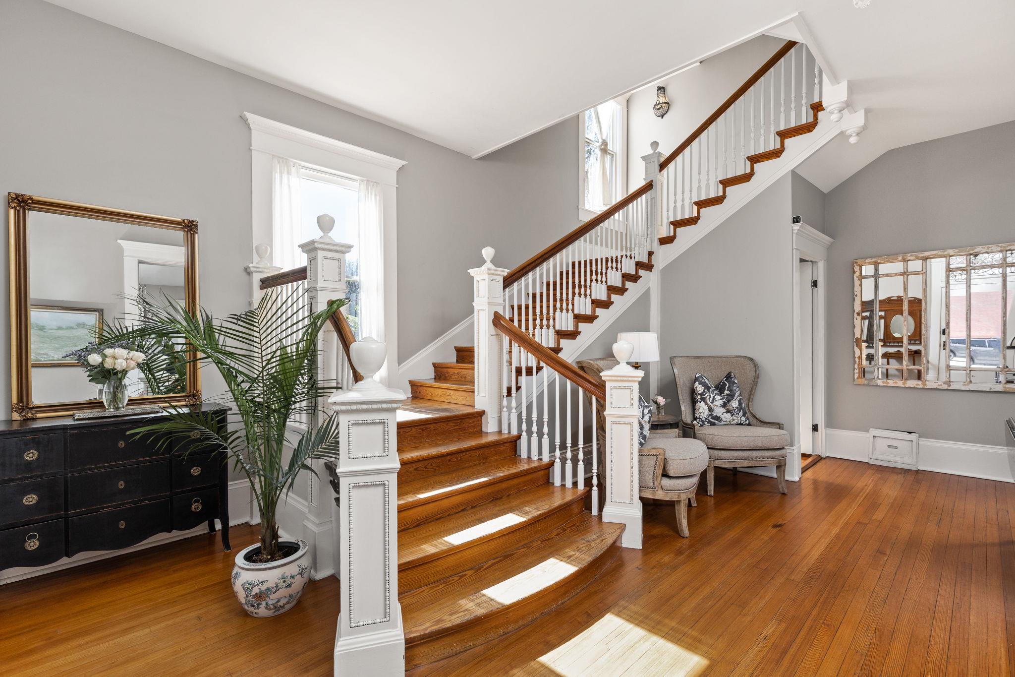 201 Ramona St, Smithville, TX 78957