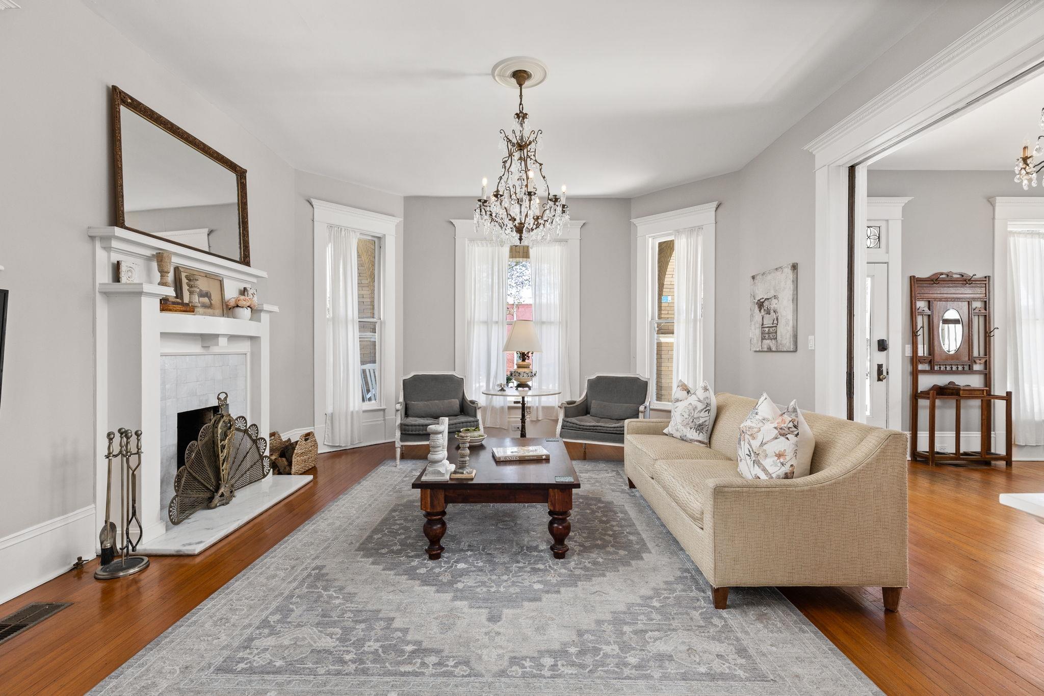 201 Ramona St, Smithville, TX 78957