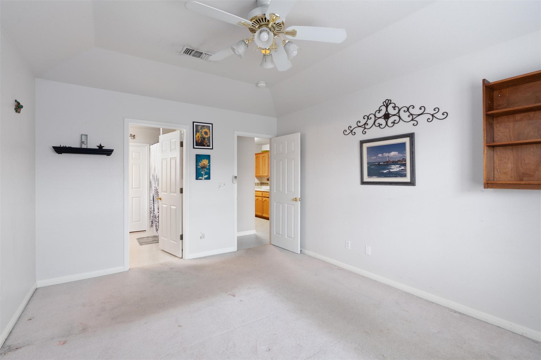 2054 Bentwood Dr, New Braunfels, TX 78130