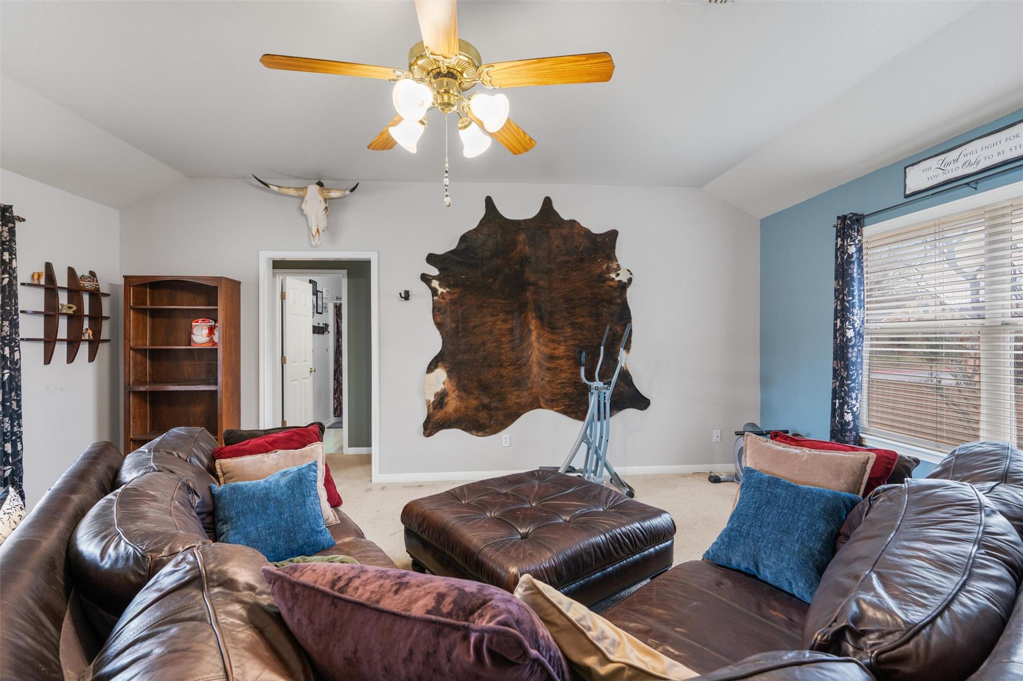 2054 Bentwood Dr, New Braunfels, TX 78130