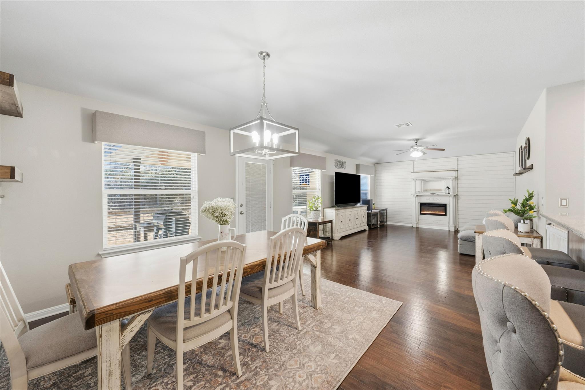 519 River Bluff Cir, Georgetown, TX 78626