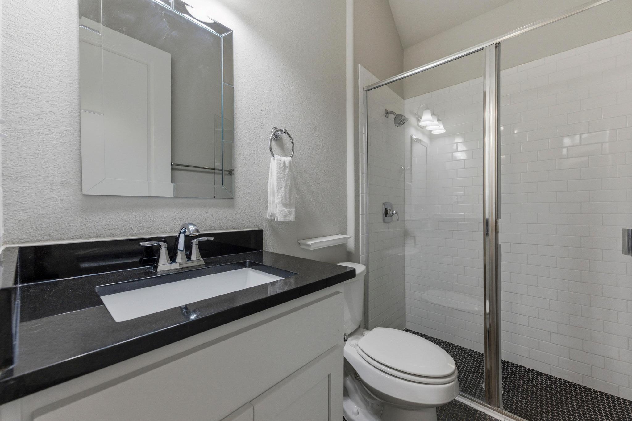 377 Jacksdaw Dr, Austin, TX 78737