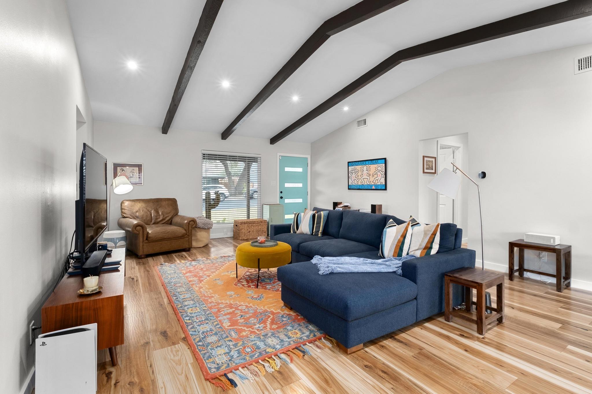 5203 Stone Gate Dr, Austin, TX 78721