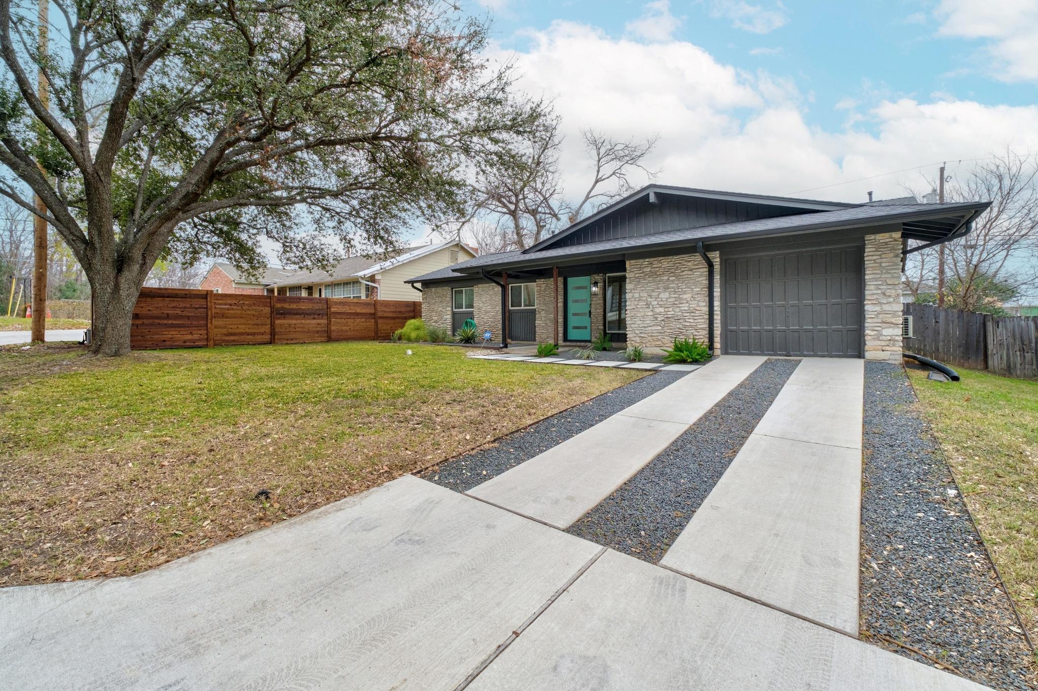 5203 Stone Gate Dr, Austin, TX 78721