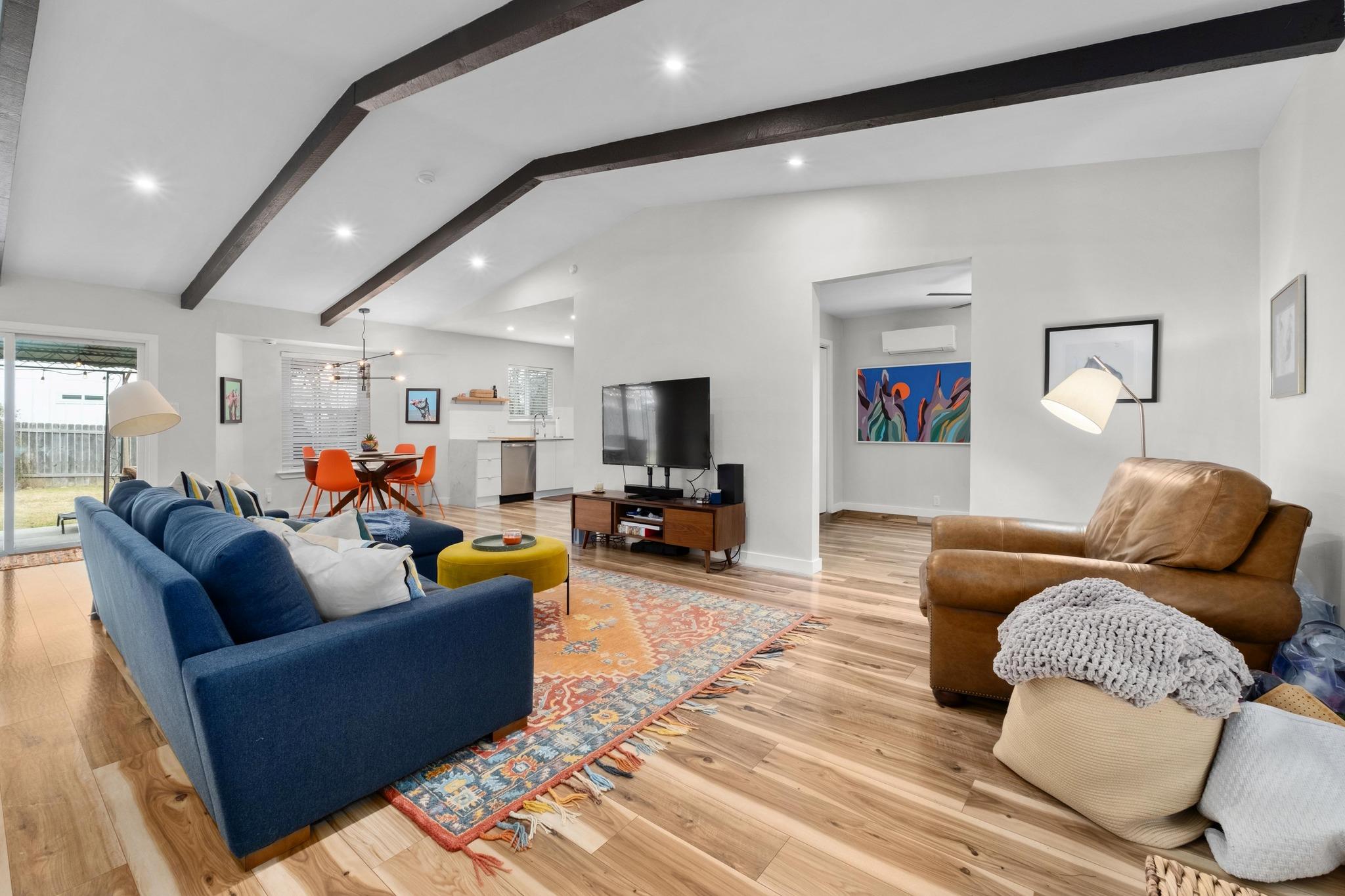 5203 Stone Gate Dr, Austin, TX 78721