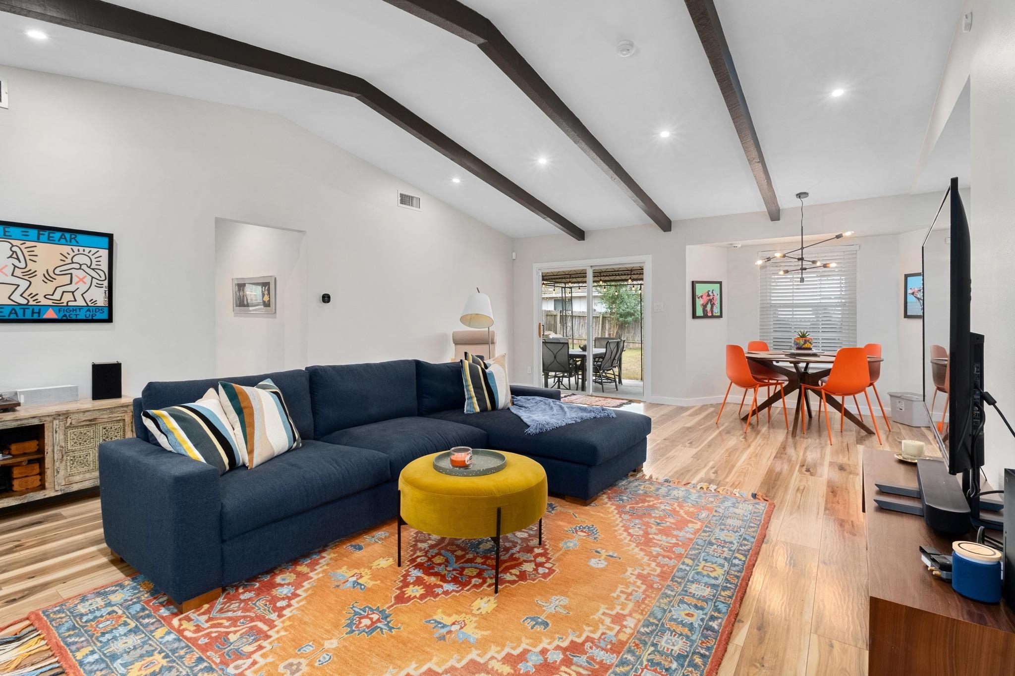 5203 Stone Gate Dr, Austin, TX 78721