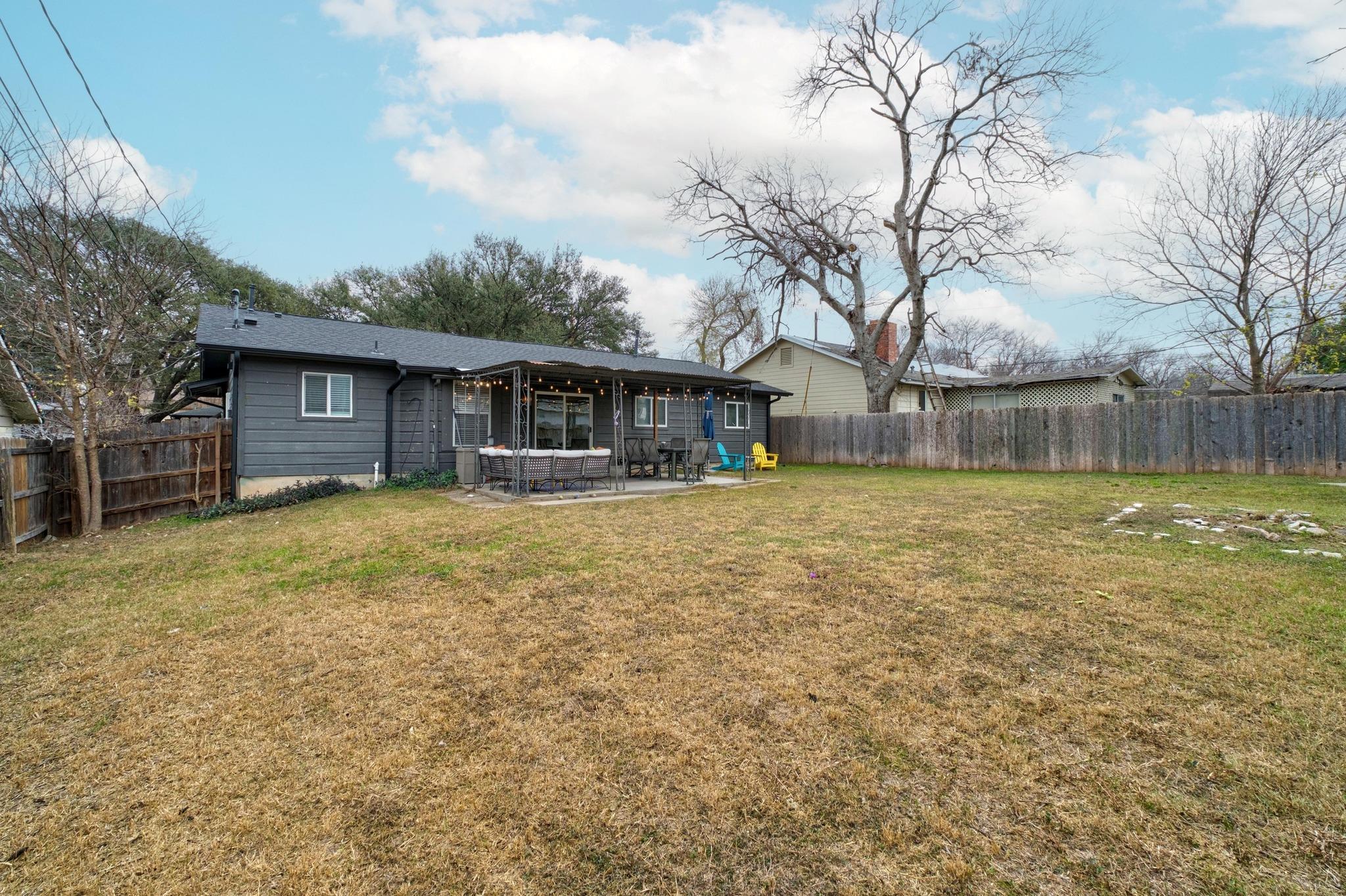 5203 Stone Gate Dr, Austin, TX 78721