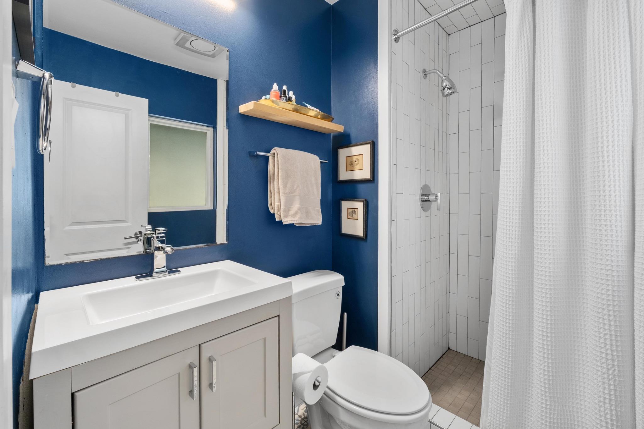 5203 Stone Gate Dr, Austin, TX 78721