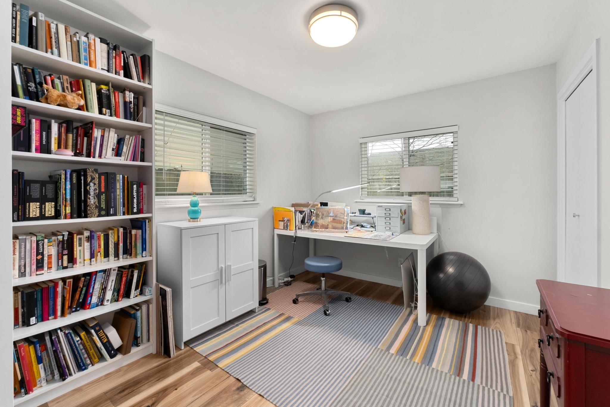 5203 Stone Gate Dr, Austin, TX 78721