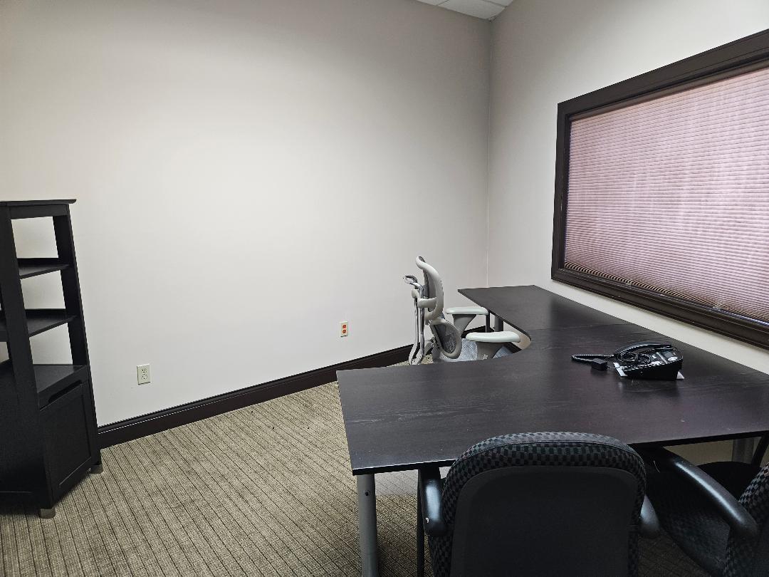 1225 N Avenue C, Elgin, TX 78621