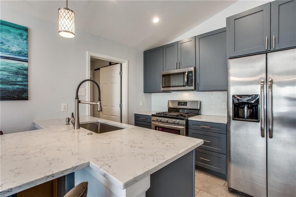 704 Cool Water Dr, Austin, TX 78748