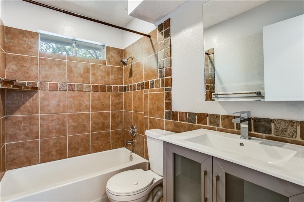 704 Cool Water Dr, Austin, TX 78748