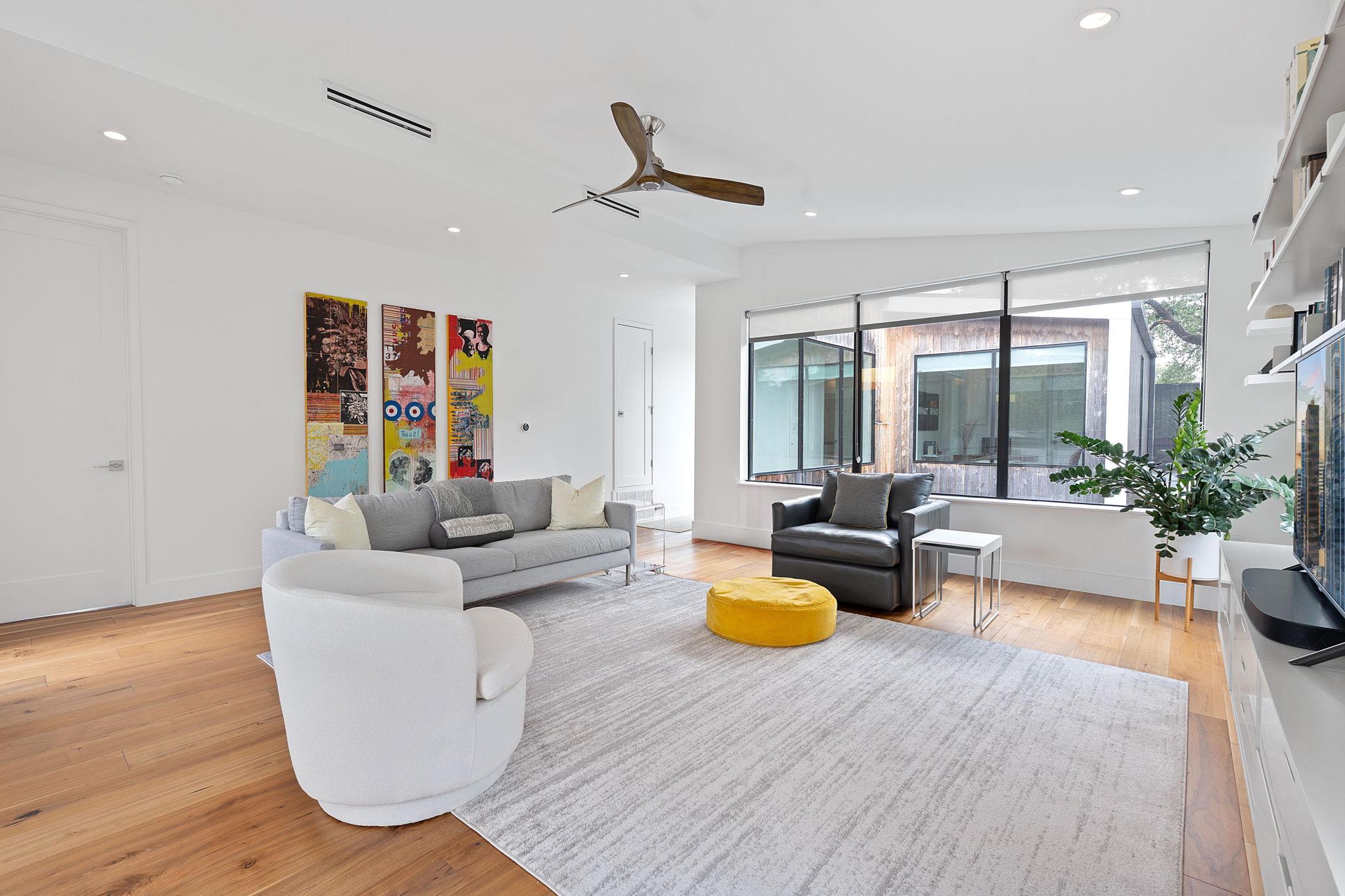 1605 Chelsea Ln # 1, Austin, TX 78704