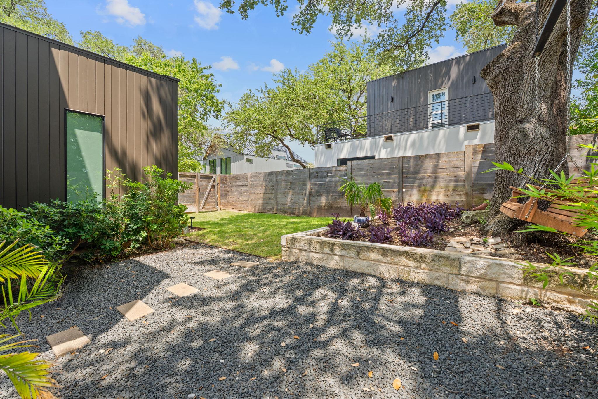 1605 Chelsea Ln # 1, Austin, TX 78704