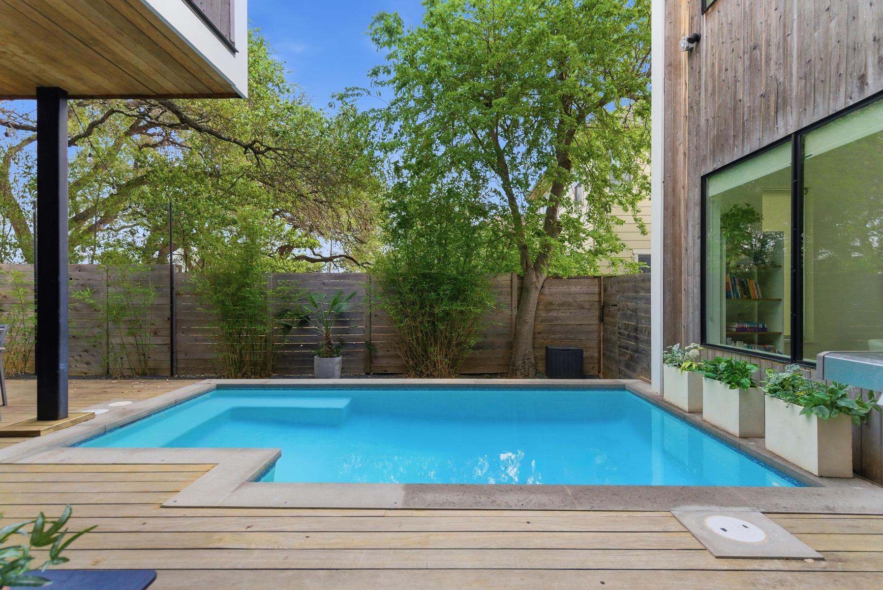 1605 Chelsea Ln # 1, Austin, TX 78704