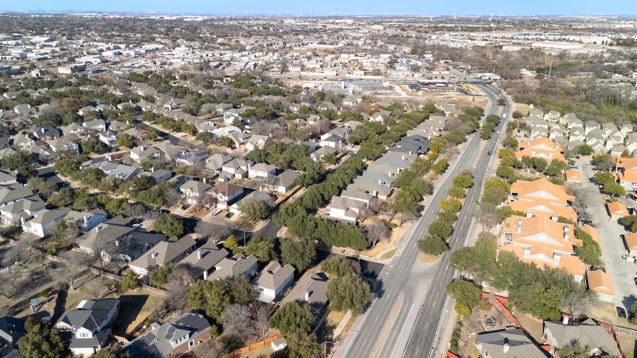 1601 Lynnville Trl, Austin, TX 78727