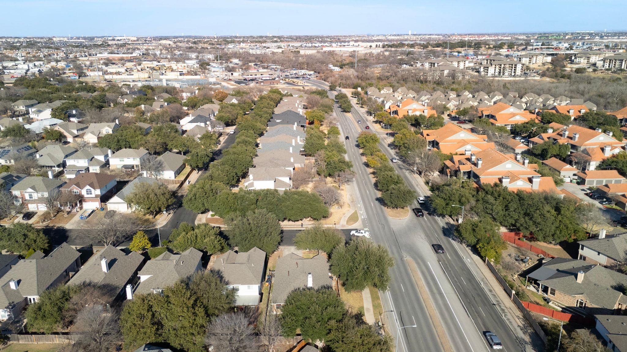 1601 Lynnville Trl, Austin, TX 78727