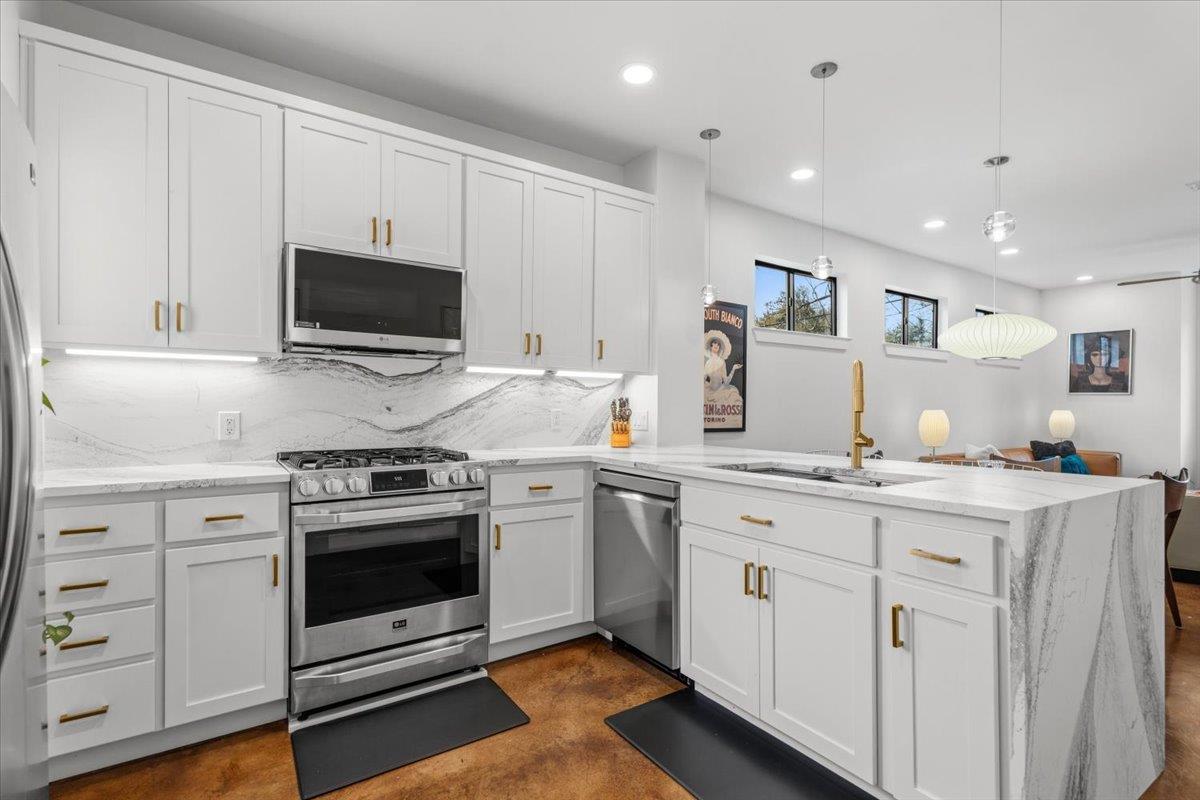 115 Havana St # A, Austin, TX 78704