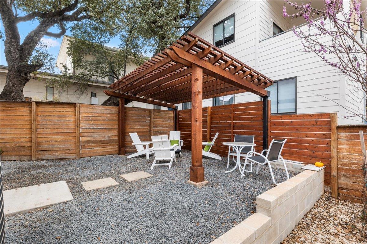 115 Havana St # A, Austin, TX 78704