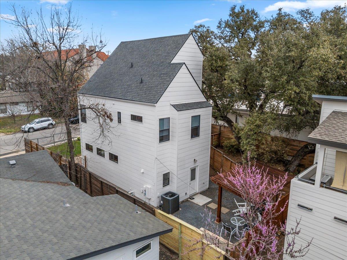 115 Havana St # A, Austin, TX 78704