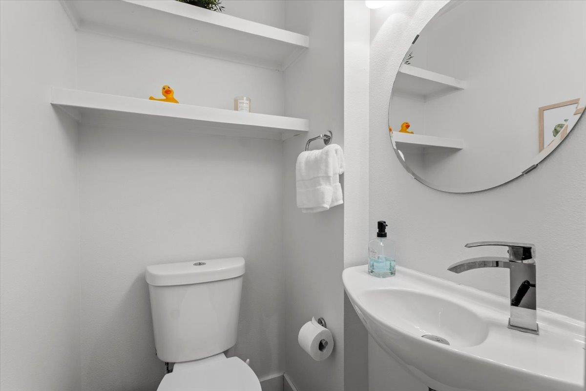 115 Havana St # A, Austin, TX 78704