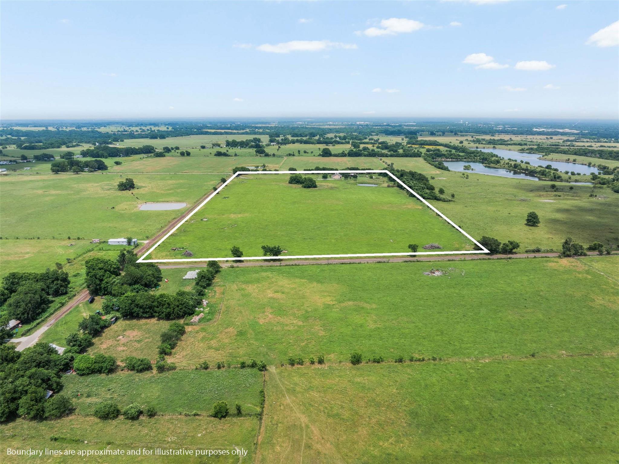 476 LCR 640, Groesbeck, TX 76642