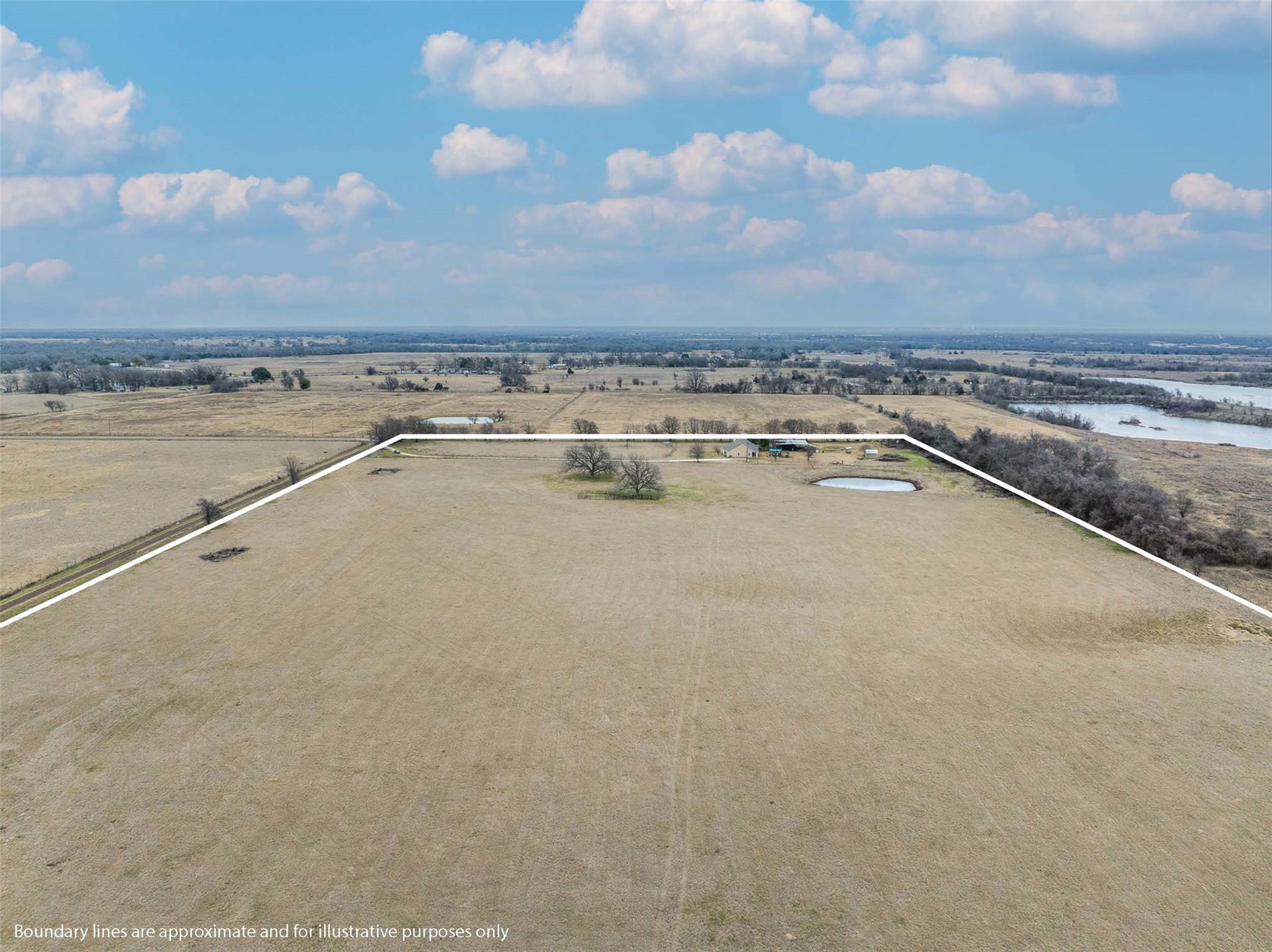 476 LCR 640, Groesbeck, TX 76642