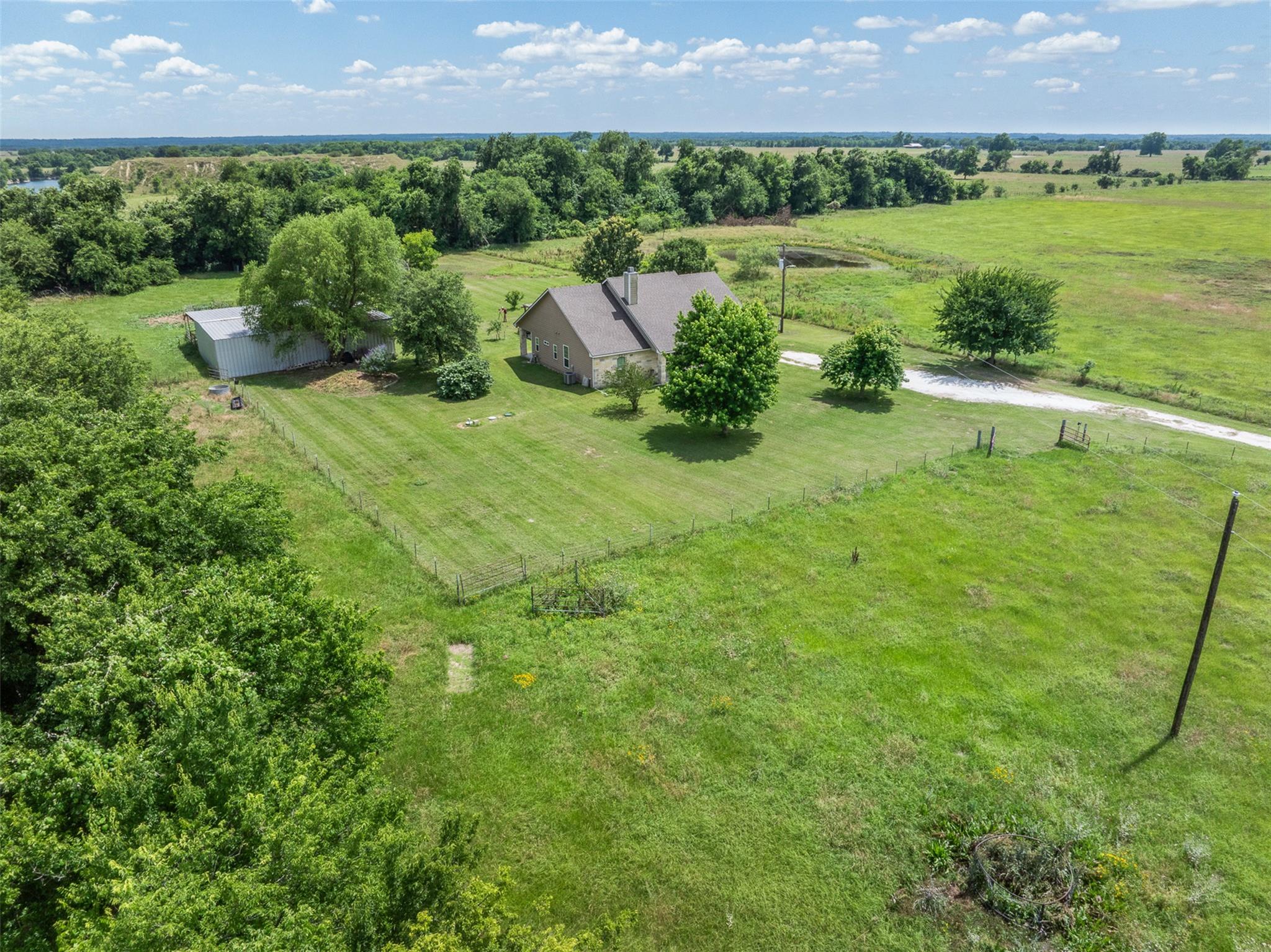 476 LCR 640, Groesbeck, TX 76642