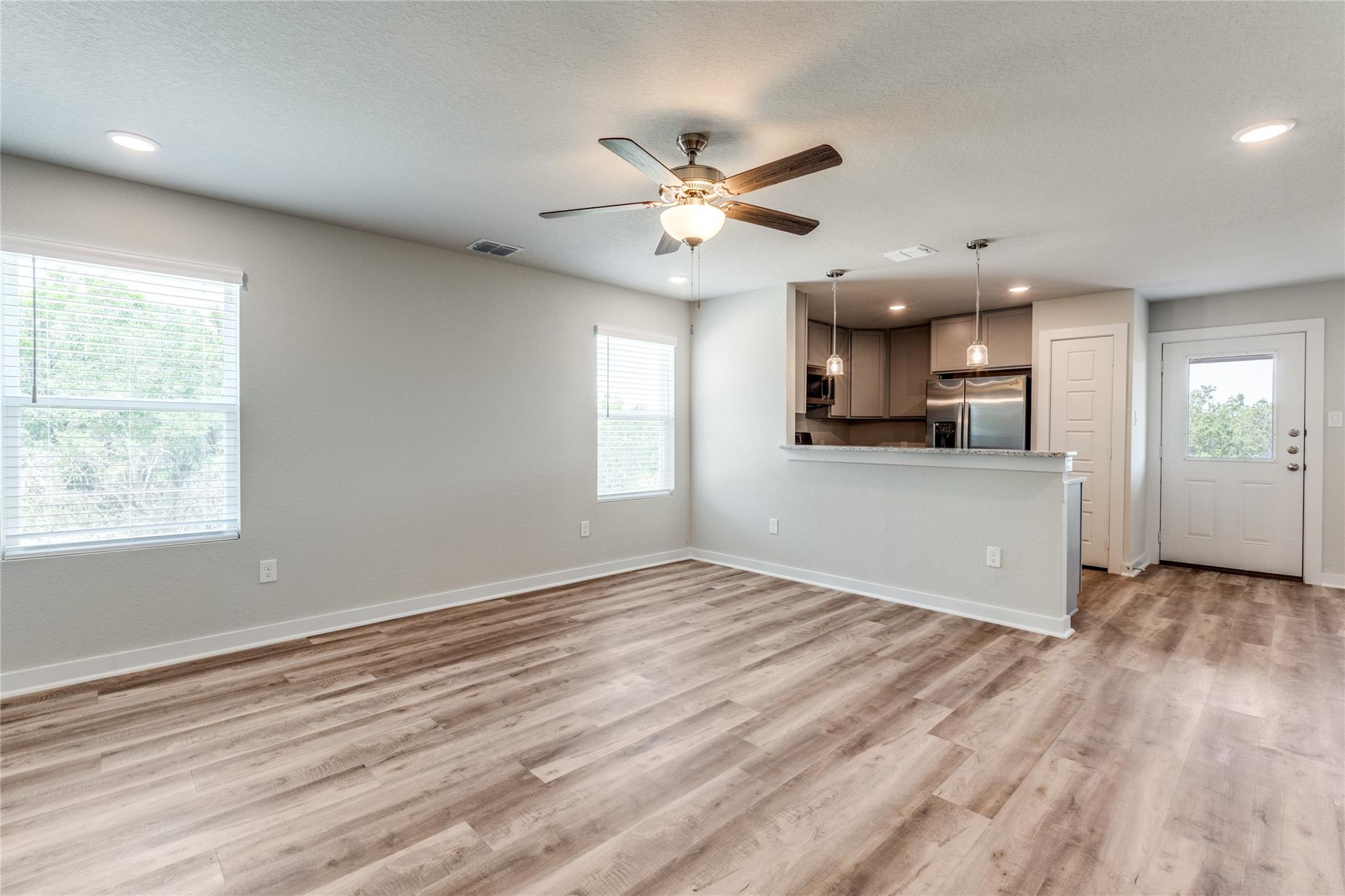 721 Ryan Xing Xing, San Antonio, TX 78253