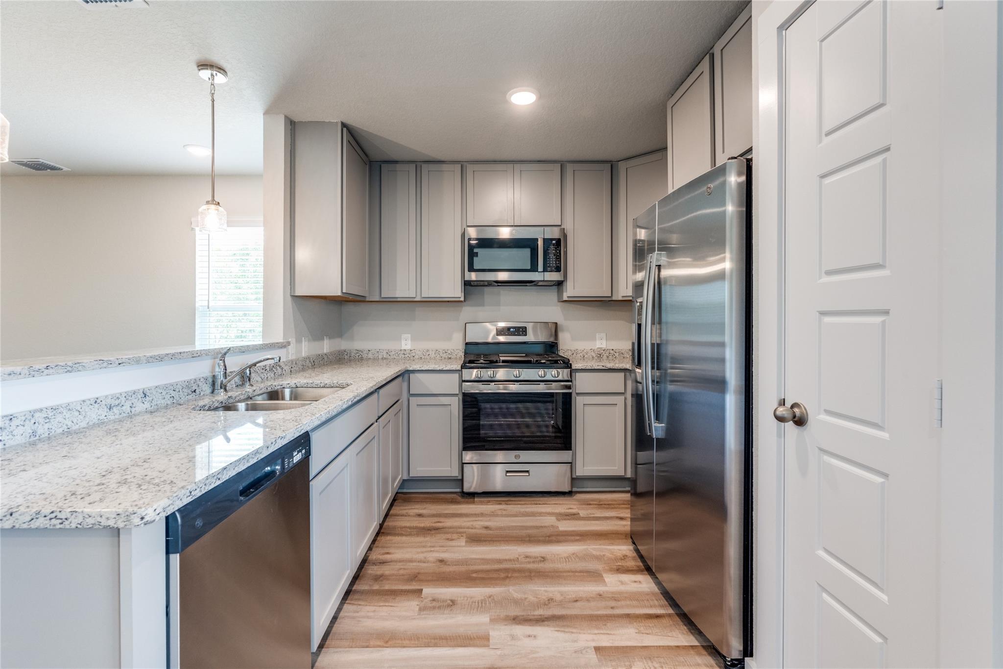 721 Ryan Xing Xing, San Antonio, TX 78253