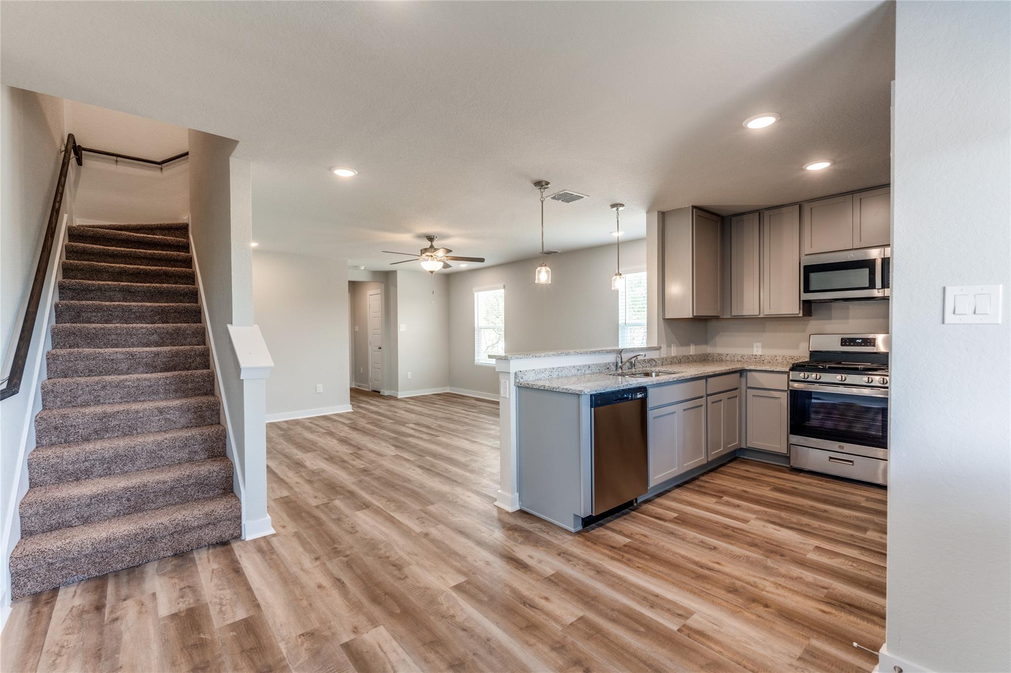 721 Ryan Xing Xing, San Antonio, TX 78253